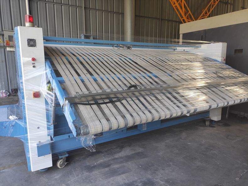 
		布草折疊機使用與操作注意事項
		